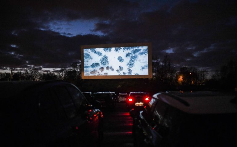 Festivais de cinema drive-in promovem a solidariedade em parceria com o Juntos por Uberlândia