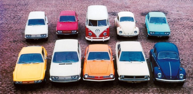 Uberlândia Shopping recebe encontro de carros antigos Volkswagen
