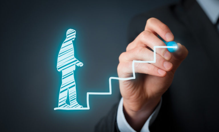 O sucesso na recolocação ao mercado de trabalho depende da evolução profissional