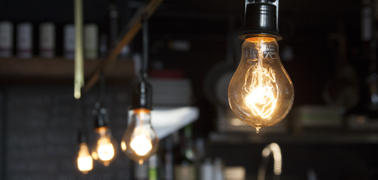 Cinco dicas para evitar excessos na conta de luz