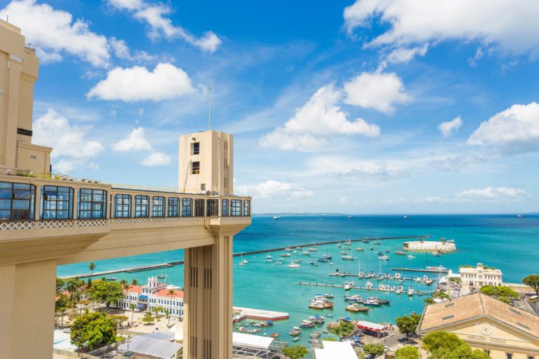 Brasileiros querem fazer viagens mais curtas em 2021 do que fizeram em 2019