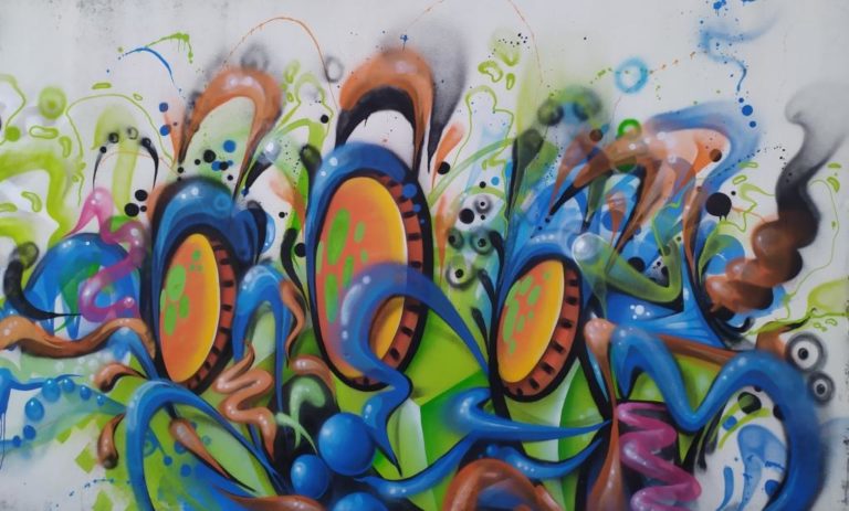 Uberlândia Shopping recebe exposição de arte do graffiteiro Dequete