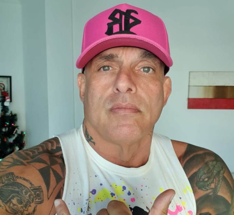 Ex-participante da Casa dos Artistas acredita que o politicamente correto e o medo de ser “cancelado” influencia atitudes dos participante do BBB