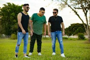 vitor limma convida roger gustavo para novo single n o perde n o vitor limma convida roger gustavo para novo single n o perde n o
