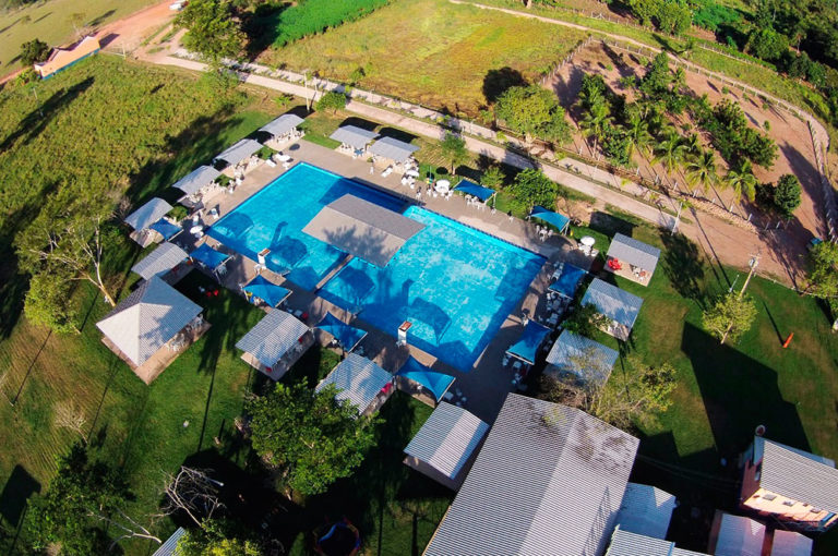 Parque termal de Rondonópolis é opção de lazer para outono na cidade