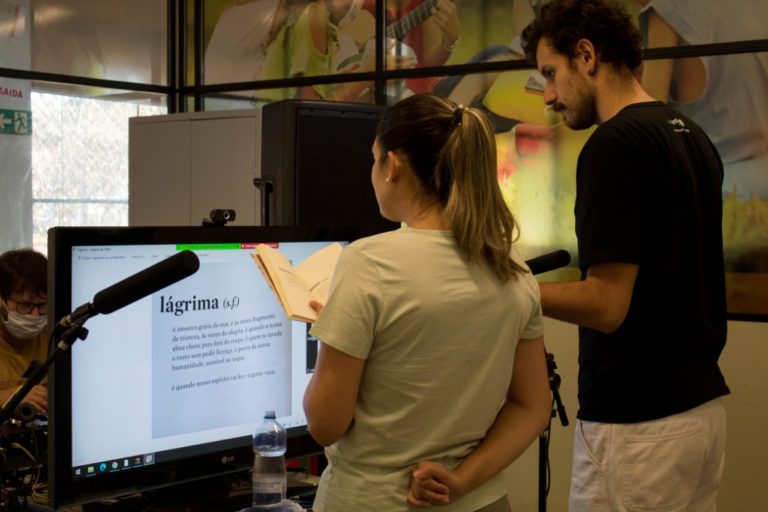 Projeto social “Dedo de Verso” lança disco com canções e poemas criados por crianças durante a pandemia