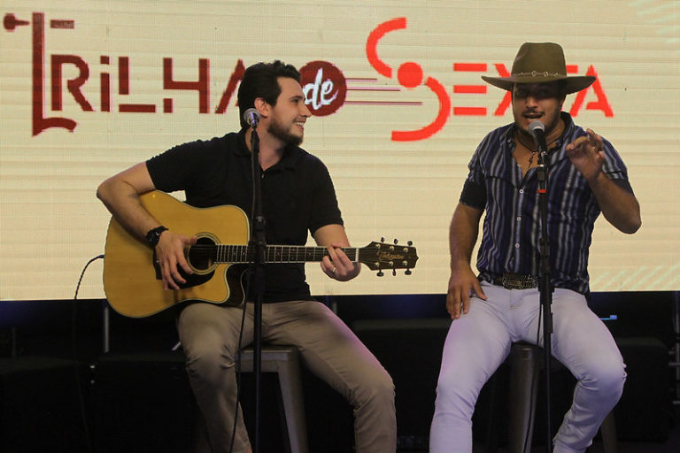 Bruno & Barreto e Kallen Oliveira são as atrações da edição especial de Dia dos Pais do Trilha de Sexta, da cerveja Crystal