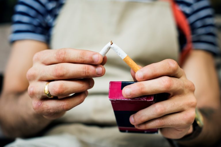 Combate ao Fumo: Grupo Oncoclínicas lança desafio para incentivar tabagistas a largar o cigarro