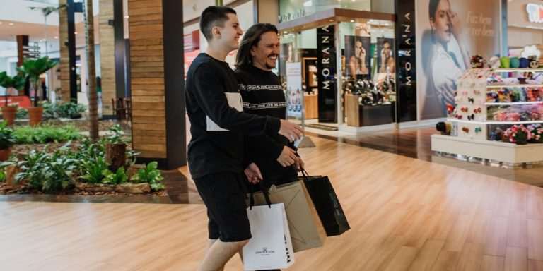 Lojistas do Uberlândia Shopping esperam crescimento nas vendas para o Dia dos Pais