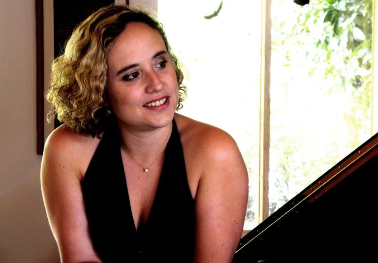 Duo de violoncelo e piano apresenta a MPB dos séculos XX e XXI