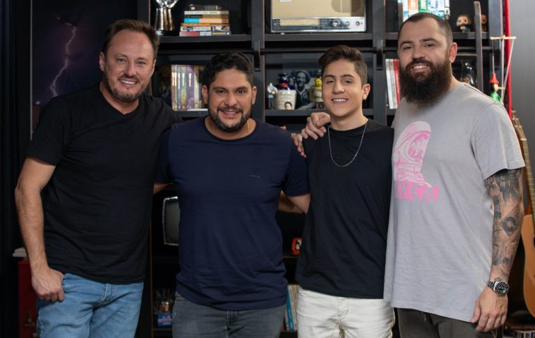 Hugo Henrique e Jorge & Mateus anunciam parceria