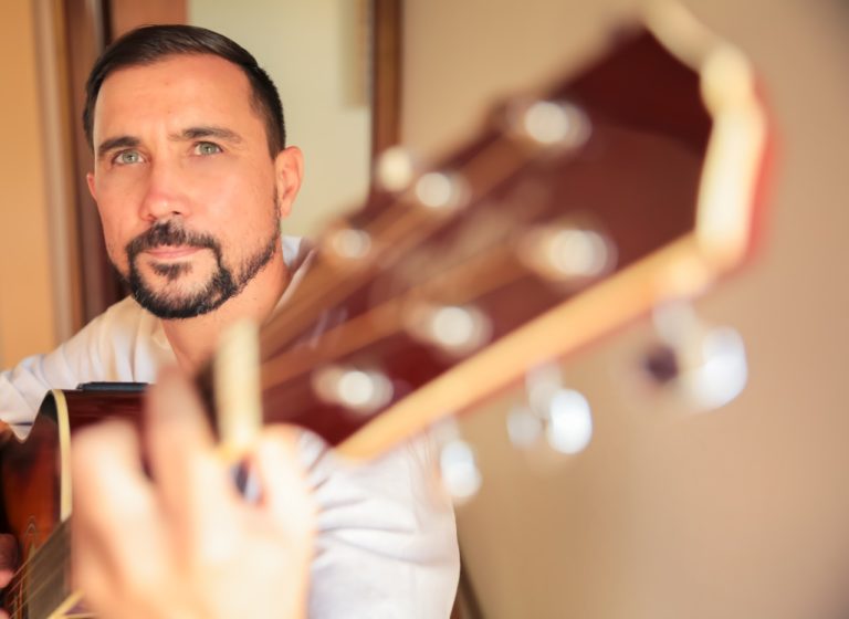 Cantor Daniel Nunes promove live show