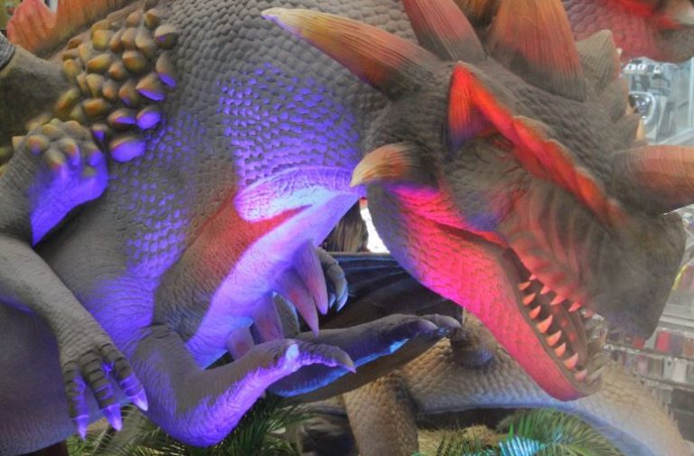 Exposição Internacional “Dragões” é uma das atrações de férias no Uberlândia Shopping