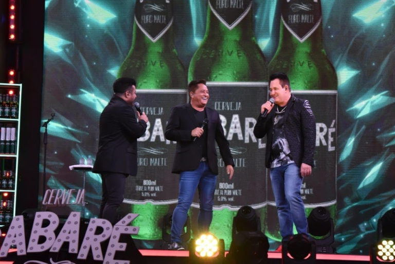 Leonardo e Bruno & Marrone fazem show exclusivo para o lançamento da Cerveja Cabaré