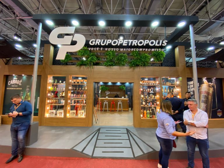 Grupo Petrópolis recebe cerca de mil pessoas em seu estande na 32ª Super Rio Expofood