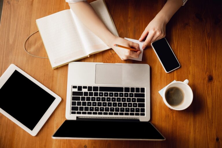 Cursos gratuitos de gestão de finanças para empresas