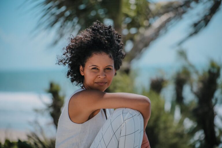 Juliana Iyafemi, atriz mineira, produz seu novo filme Reboco