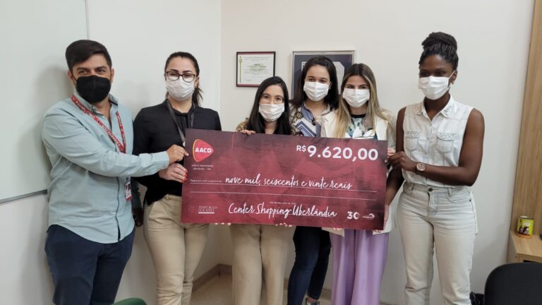 Center Shopping entrega doação de mais de R$ 9 mil à AACD Uberlândia
