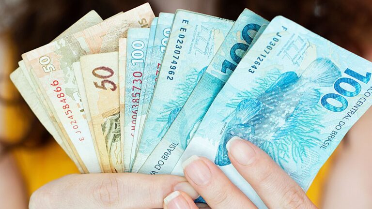 13º salário: Especialista do CEUB dá dicas de como fazer uso inteligente do benefício