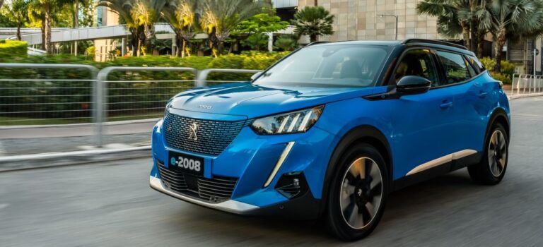 PEUGEOT fecha 2022 com Reconhecimento do Setor Automotivo