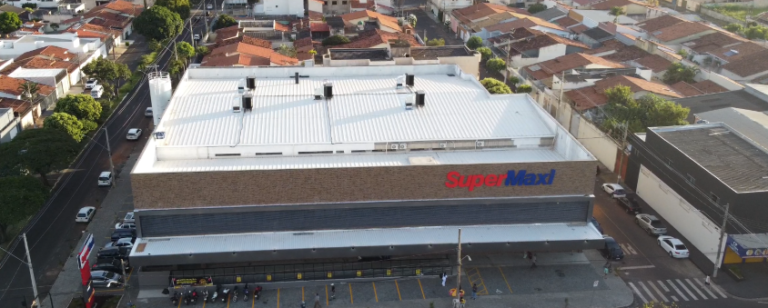 CDL marca presença na inauguração da 30ª loja da Rede Supermaxi