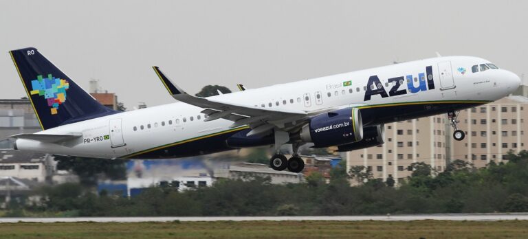 Azul lança novos voos para atender a temporada de férias