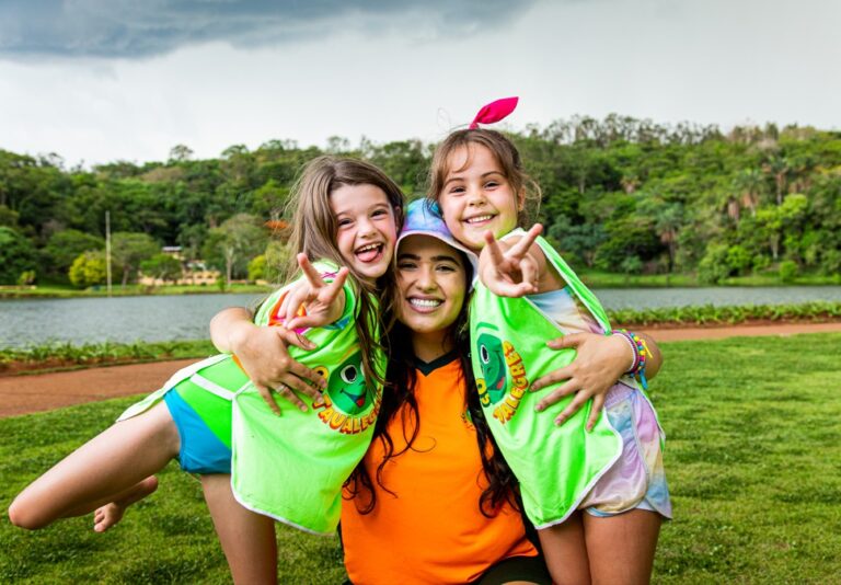 Grupo Tauá faz parceria com Cecília Antipoff para consultoria e treinamento aos Taualegres (recreadores exclusivos da rede de resorts)