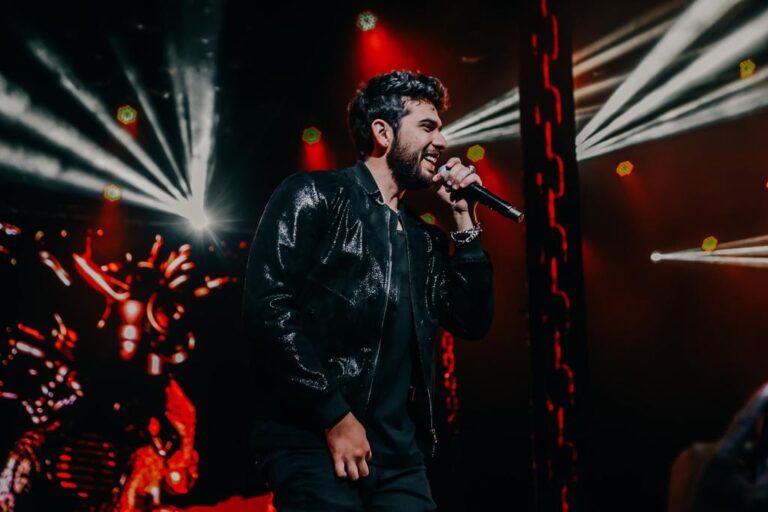 “Fim do mundo”, lançamento de Gustavo Mioto, é a música top 1 nas rádios do brasil