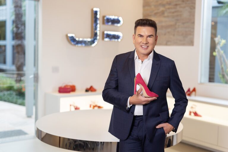JORGE BISCHOFF lança campanha Dream Palace  com celebridades do universo fashion