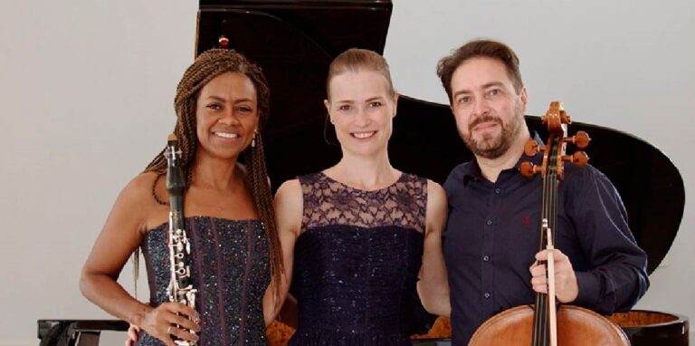 Palco das Sextas Musicais recebe recital Noite Romântica do Liberarte Trio