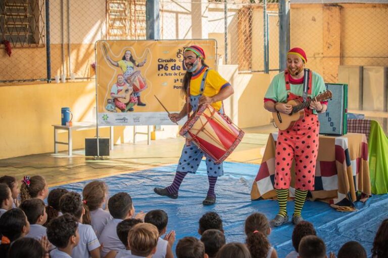 Circuito Pé de Livro leva atividades ao município de Buritizeiro
