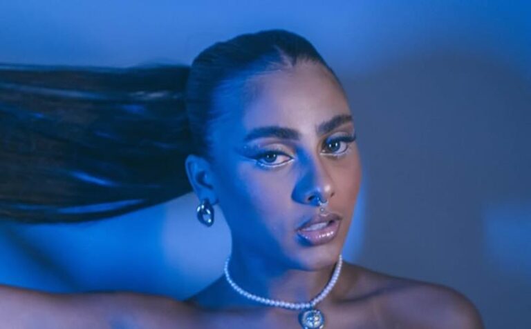 Raíssa Real lança segundo single de trabalho e prova que o talento vem do DNA