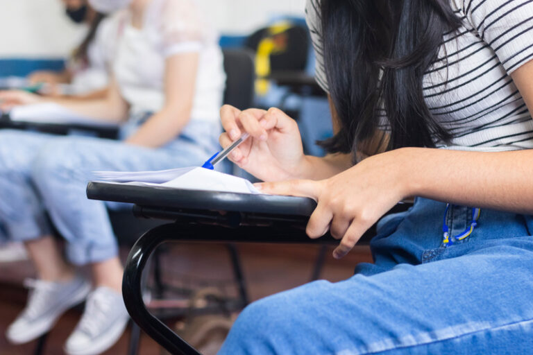 Faculdade Anhanguera oferece bolsas integrais para estudantes que se destacarem no Vestibular