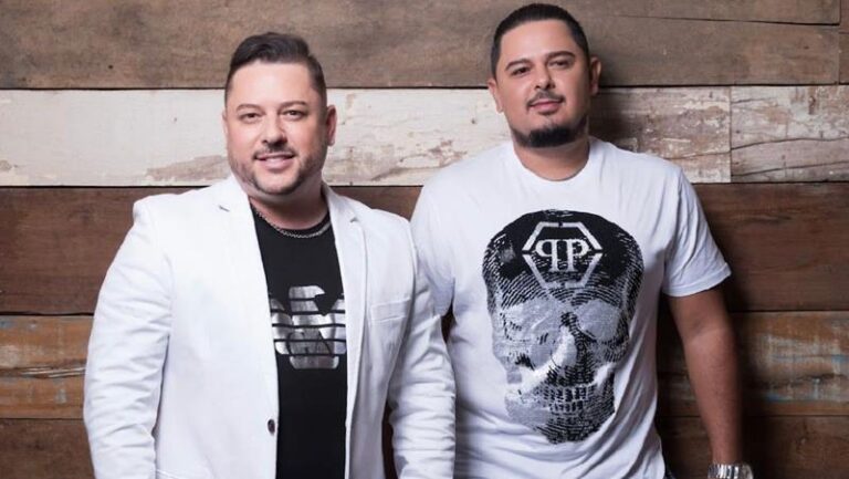 Conheça um pouco mais do trabalho de Vitor & Gustavo