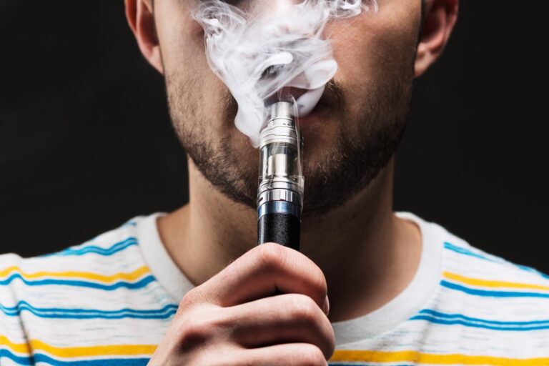 Substâncias tóxicas do cigarro e vaping causam impacto direto na saúde cardiovascular