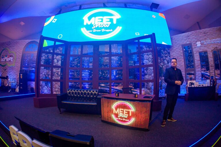 Talk show corporativo tem ganhado simpatia nas palestras pelo Brasil