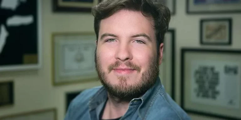 O maior encontro empresarial, com Thiago Nigro, acontece em Uberlândia