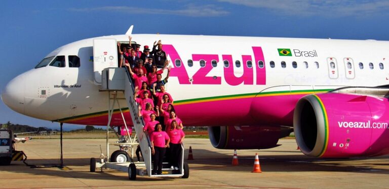 Azul é a companhia aérea mais pontual do Brasil em agosto