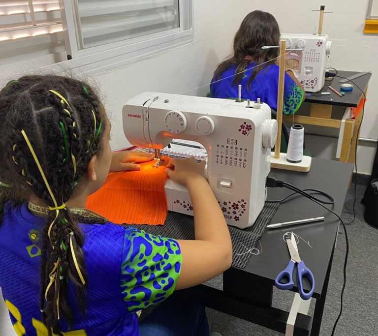 Faculdade da Costura comemora Dia das Crianças com filhos de alunas nesta quarta-feira (11)