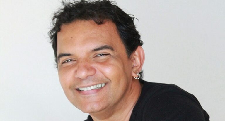 Sextas Musicais: Ney Matogrosso é homenageado por Salomão Di Pádua em show com entrada franca