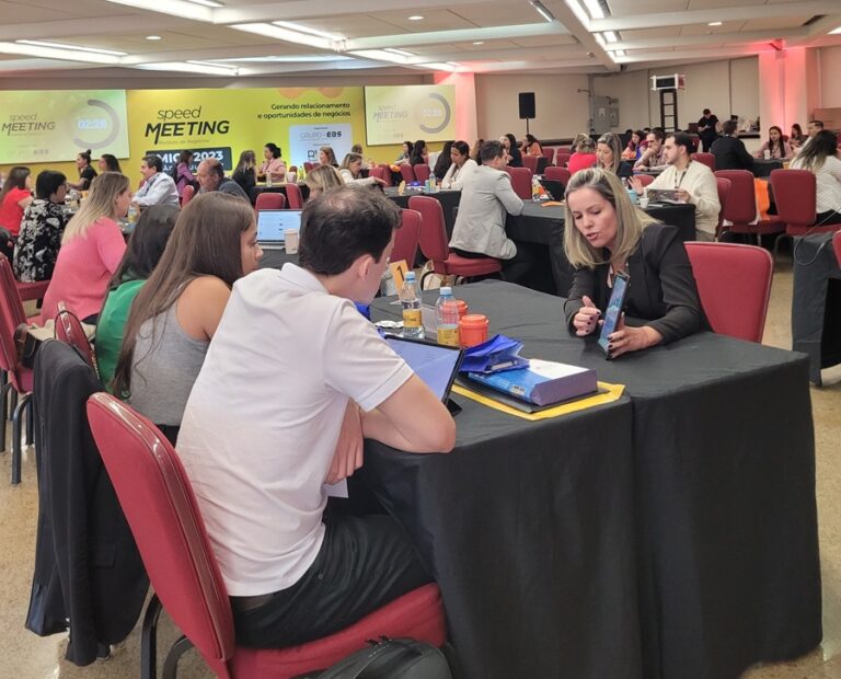 Visite Uberlândia marca presença no Speed Meeting