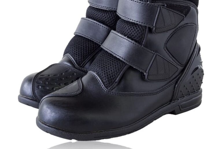O que é a bota motociclista de cano curto?