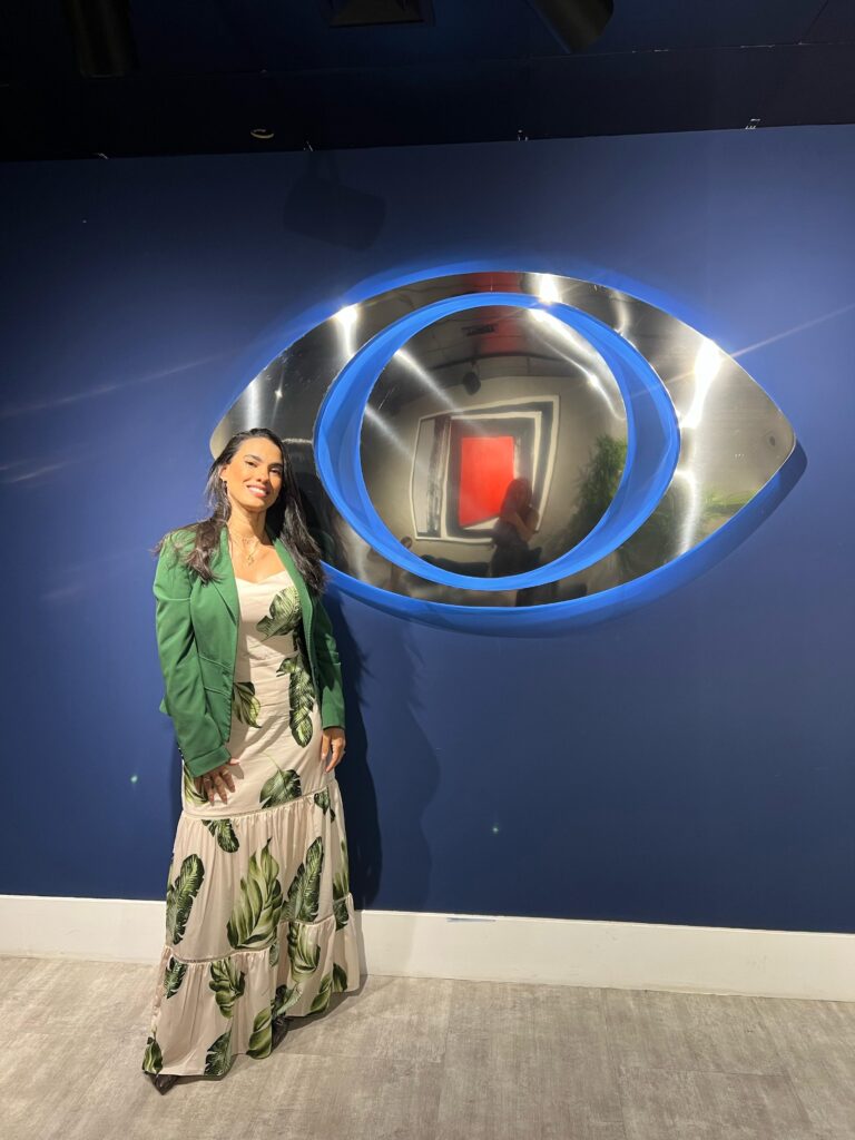 Vem com a gente: programa apresentado por Gardênia Cavalcanti, na Band TV, recebe Tatiane Freitas