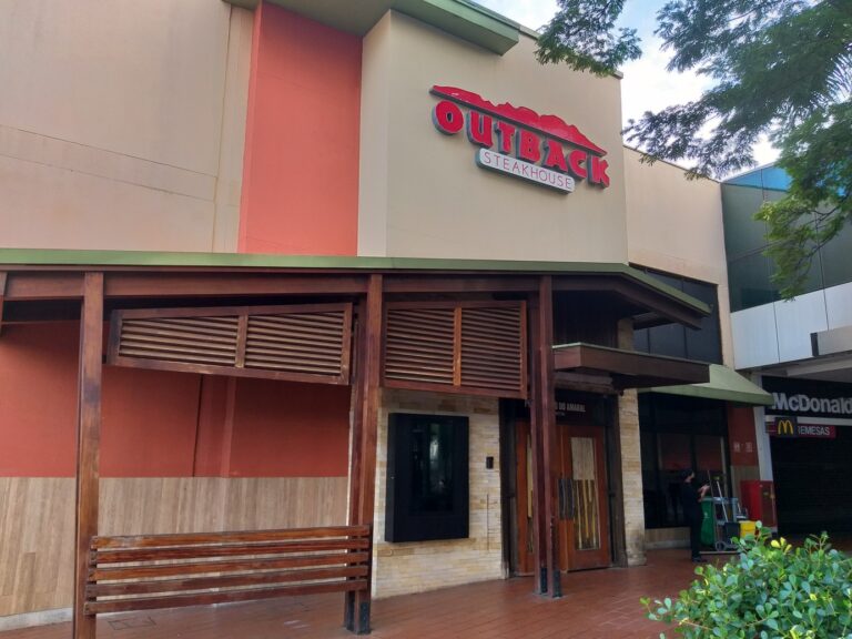 Para começar 2024 empregado: Outback Uberlândia oferece oportunidades no mercado de trabalho