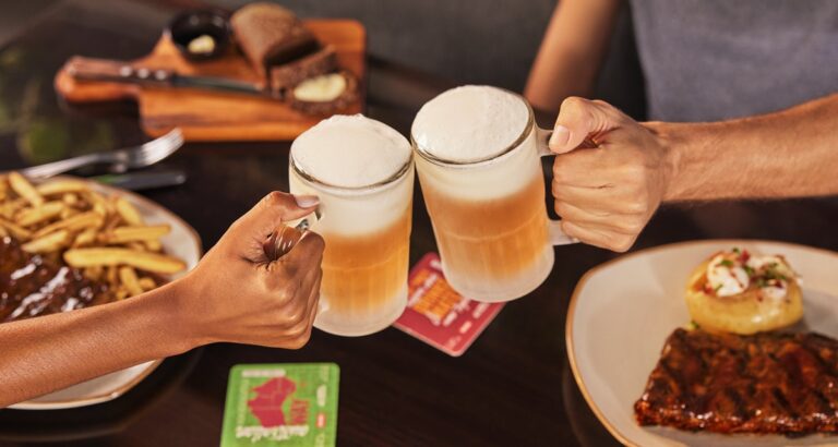 29 de fevereiro? #IssoMereceOutback! Marca presenteia clientes com um chopp grátis nesta quinta-feira especial