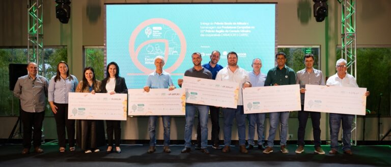 Região do Cerrado Mineiro entrega premiação para escolas vencedoras do Troféu Escola de Atitude
