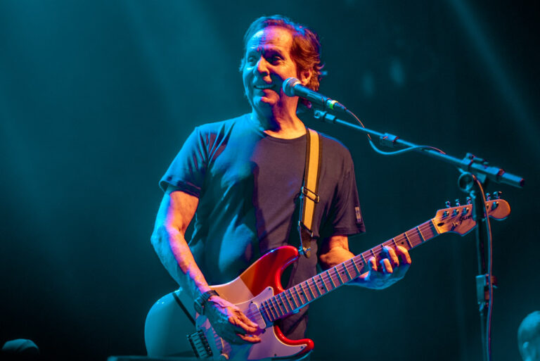 Beto Guedes se apresenta no “Encontros Musicais” no Teatro SESIMINAS em Uberaba