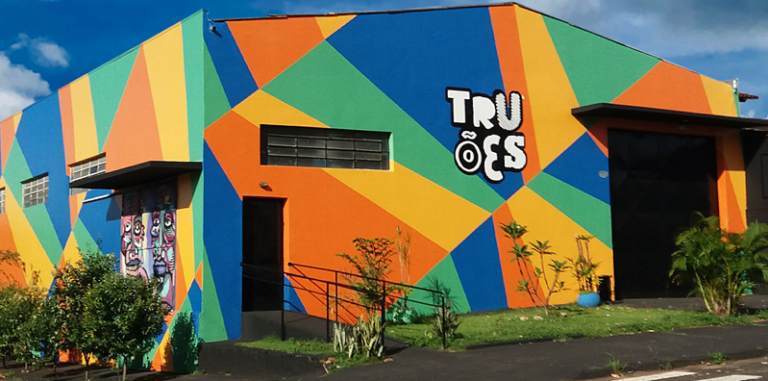 Trupe de Truões convida artistas de Uberlândia a participarem de mostra de teatro