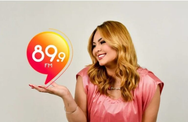 Mayara Lorenna estreou na 89 FM em abril