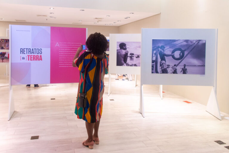 Frutal inicia a formação de jovens e adultos para a mostra fotográfica Retratos da Terra